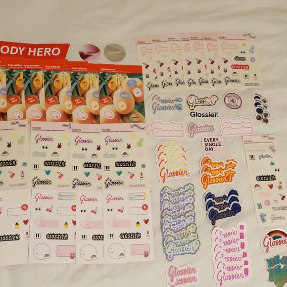 GLOSSIER ISO ITEMS!!!! - Picture 3 of 3